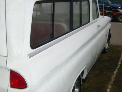 1965 chevy suburban 3