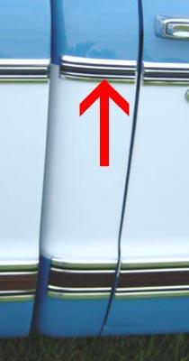 1969-1972 Cab Corner Upper Side Molding Right Chevrolet and GMC Pickup Truck
